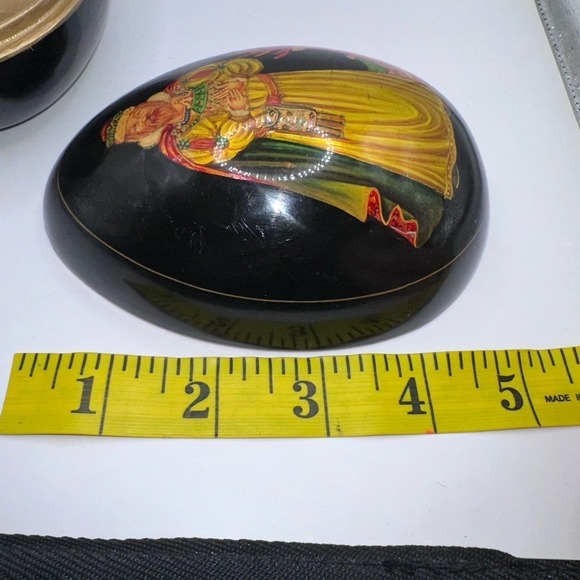 Vintage The Bombay Company Hand Painted Lacquered Egg Shaped Trinket Box - Picture 5 of 7